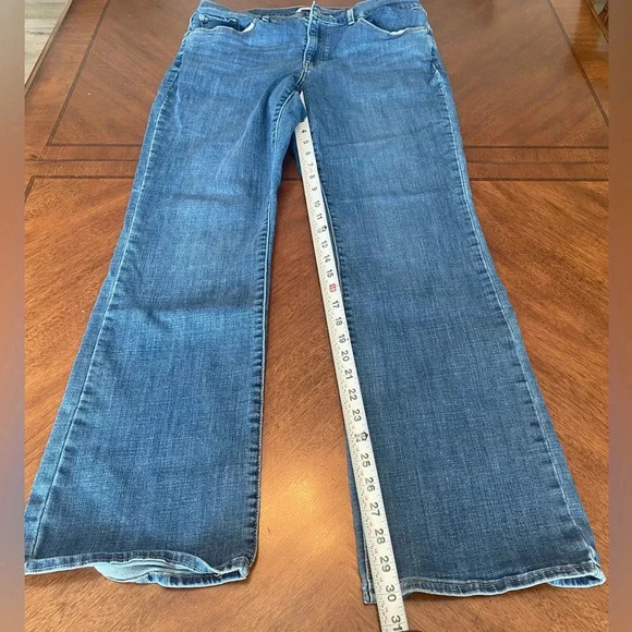 Levi’s Women’s Classic Bootcut Stretch Medium Wash Mid Rise Jeans Size 14M EUC - Picture 5 of 11